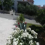 Arleta شقة