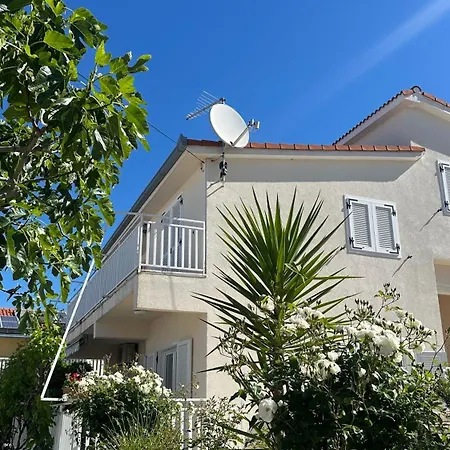 דירה Arleta